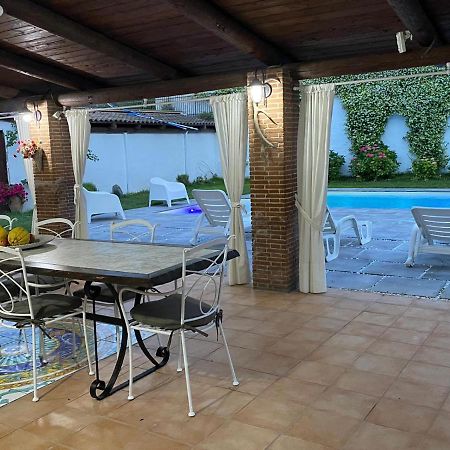 Suite Con Piscina - Vesuvio/Pompei Terzigno Exterior foto