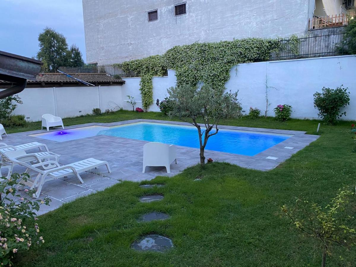 Suite Con Piscina - Vesuvio/Pompei Terzigno Exterior foto