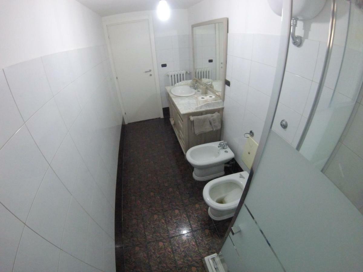 Suite Con Piscina - Vesuvio/Pompei Terzigno Exterior foto